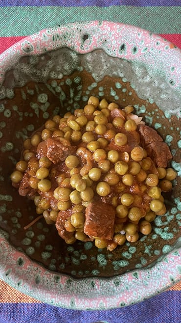 Bowl of steaming basila wa roz